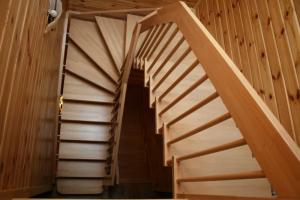 How to decorate a staircase for the new year or how to decorate a staircase for the new year